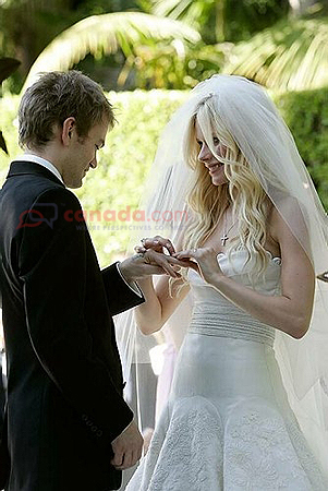 avrilafterwed20 Foto del matrimonio di Avril Lavigne