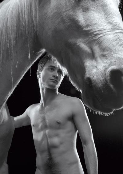 dan5 Daniel Radcliffe in Equus