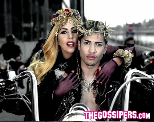 Lady GaGa protagonista con “Judas” e “Edge of Glory”