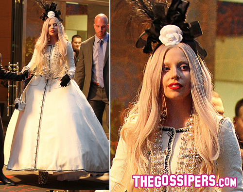 gaga-workshop1 gaga workshop1 Lady GaGa inaugura il suo laboratorio da Barneys