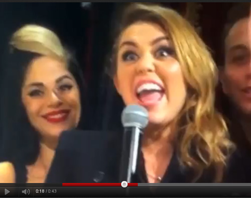 mileyplay mileyplay Miley Cyrus adora la marijuana. O no?