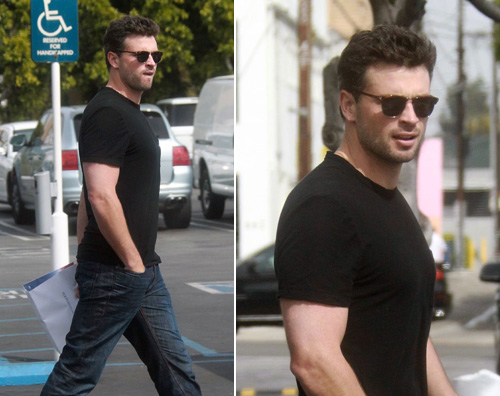 tomwelling Tom Welling fa shopping a Hollywood