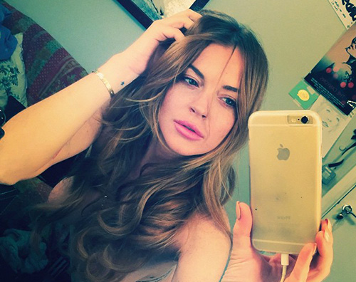 Lilo Lindsay Lohan in topless su Instagram