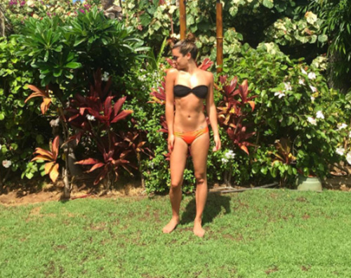 Lea Michele, fisico mozzafiato in bikini