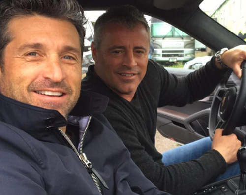 Patrick Dempsey e Matt LeBlanc selfie sul set di “Top Gear”