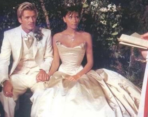 David e Victoria Beckham festeggiano 17 anni di matrimonio