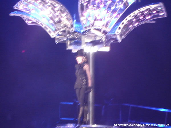 Foto dalle prove del Confessions Tour 108fhxh Foto dalle prove del Confessions Tour