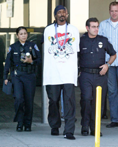 24527 9tcpt6l195 l Snoop Dogg arrestato