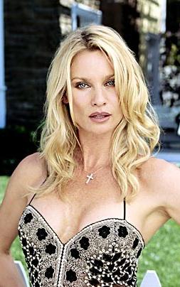 Desperate Housewives 07 Nicolette Sheridan senza trucco