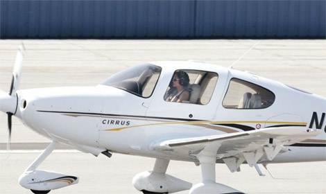 Angelina spicca il volo! angiefly2 Angelina spicca il volo!