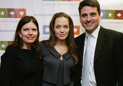 angiegac3 Angelina Jolie al Global action for children