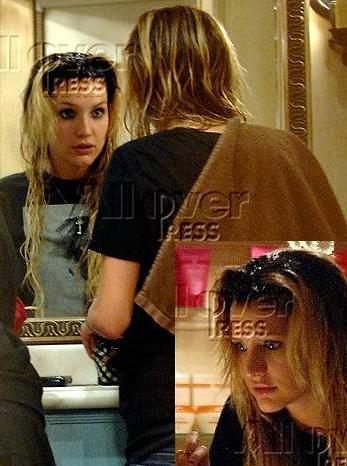 ashleesimpsonkenpaves2 Ashlee Simpson dal parrucchiere