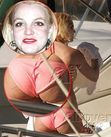 britney spears bikini ass2 Di chi è questo popò?