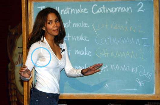 halled1 Anche Halle Berry suda