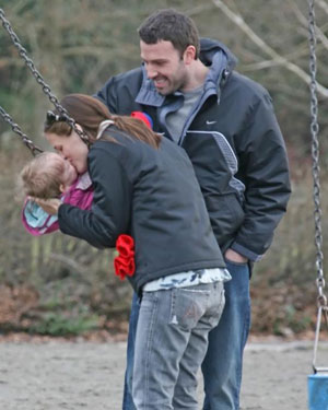 jbv5 Jen & Violet.. e papà Ben al parco giochi