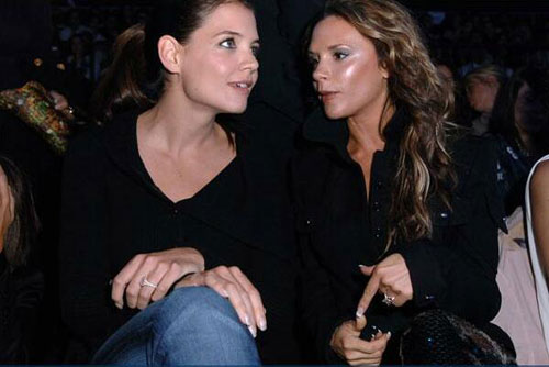 katie posh Victoria Beckham assisterà al parto di Katie Holmes