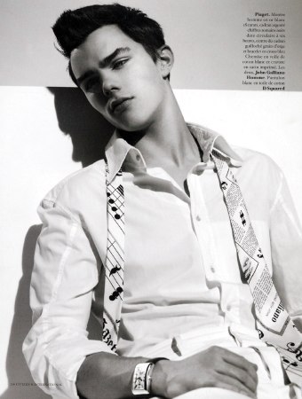 mag1 20060702002643 Nicholas Hoult sta crescendo bene