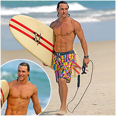 matthewspiaggia Matthew McConaughey fa surf
