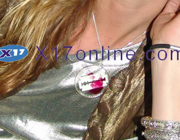 mossciondolo Kate Moss: una (infelice) scelta di stile