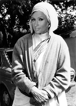 mt Paris = Madre Teresa