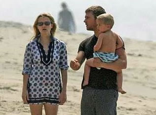 ryan phillippe beach07 Reese Witherspoon incinta!