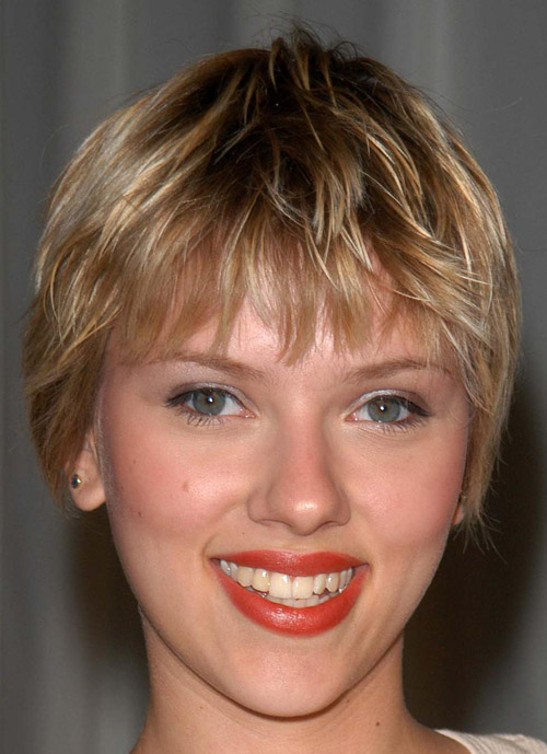 scarlettnewlook2 Scarlett ci dà un taglio