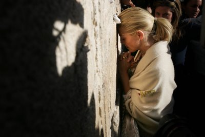 shar5.0 Sharon Stone al Muro del Pianto