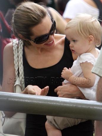 angelinajolie15 cbb Angelina è tornata a casa