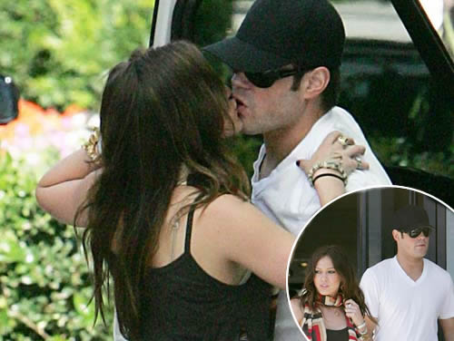 hilarytipo Hilary Duff bacia Mike Comrie