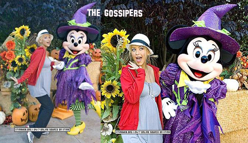 chrisdisney Christina Aguilera si rifugia a Disneyland