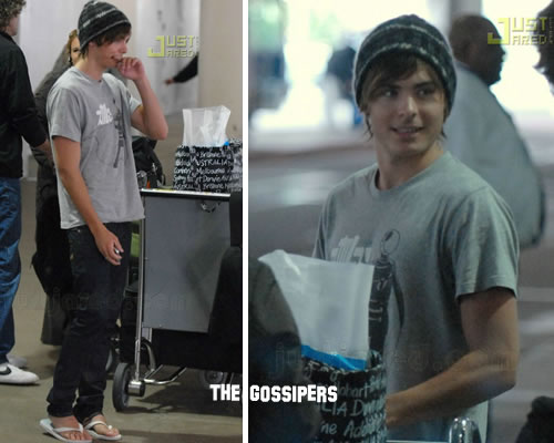 zacaeroportoinfr1 Zac Efron è tornato a Los Angeles