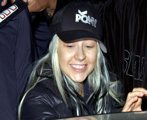 aguileranomakeup 1 Una lancia a favore di Christina Aguilera senza  make up