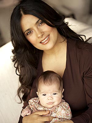 salma hayek s new daughter Salma Hayek ci presenta Valentina