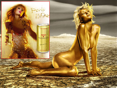 paris hilton in gold ad champagne Paris Hilton per Rich Prosecco