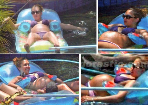 albapregbikini Relax in piscina per il pancione di Jessica Alba
