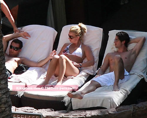 britneyal3 Britney si rilassa a Las Vegas