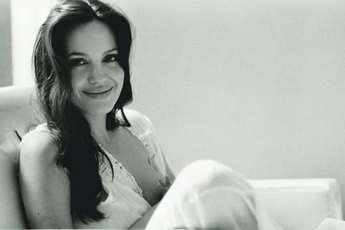 angelinabybrad4 Le foto private di Angelina Jolie
