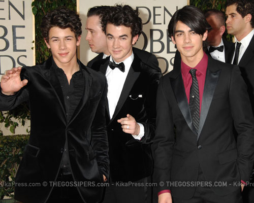 Golden Globes 2009: gli uomini sul red carpet globes jonas Golden Globes 2009: gli uomini sul red carpet