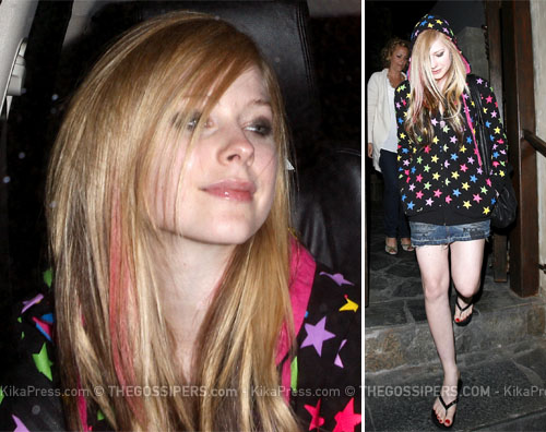 avrilstelline Avril Lavigne a cena con amici