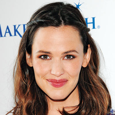 040209_garnerlooks8_400x400 040209 garnerlooks8 400x400 Jennifer Garner commenta i suoi look