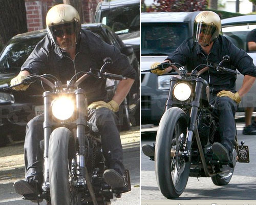 bradmoto Brad Pitt preferisce le due ruote