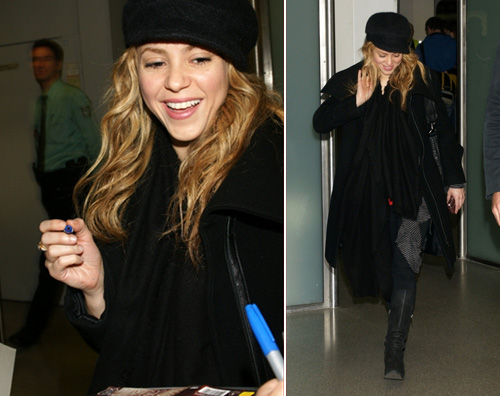 shakira aeroporto Shakira atterra a Berlino