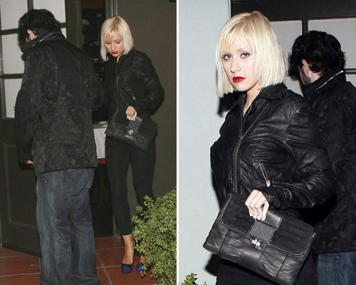 xstina caschetto Il nuovo look di Christina Aguilera