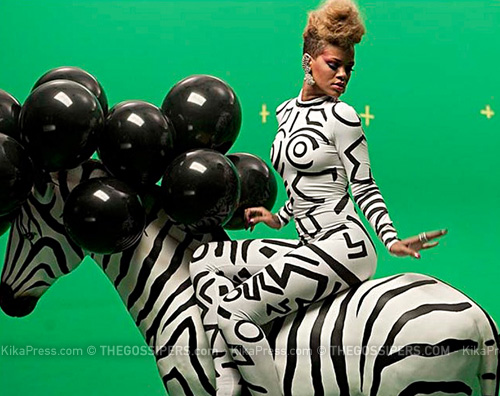 rihanna zebra Rihanna si trasforma nel suo nuovo video