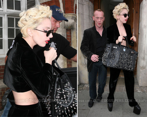 gaga trampoli Lady GaGa traballante a Londra