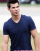 abduction taylor4 80x100 FOTO GALLERY: Taylor Lautner di nuovo in sella