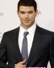 ck kellan lutz3 80x100 FOTO GALLERY: Kellan Lutz e altre star per Calvin Klein