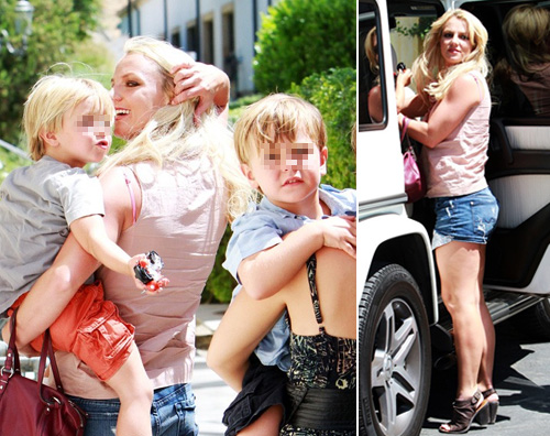 britney figli calabasas Britney Spears a Calabasas con i figli