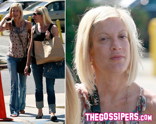 tori spelling senza trucco Tori Spelling senza trucco a Brentwood