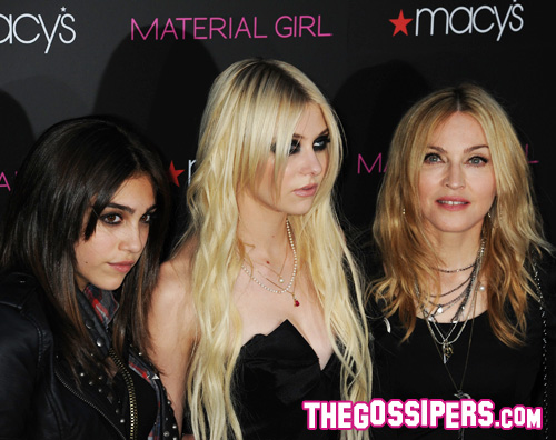 materialgirl Madonna presenta Material Girl con Lourdes e Taylor